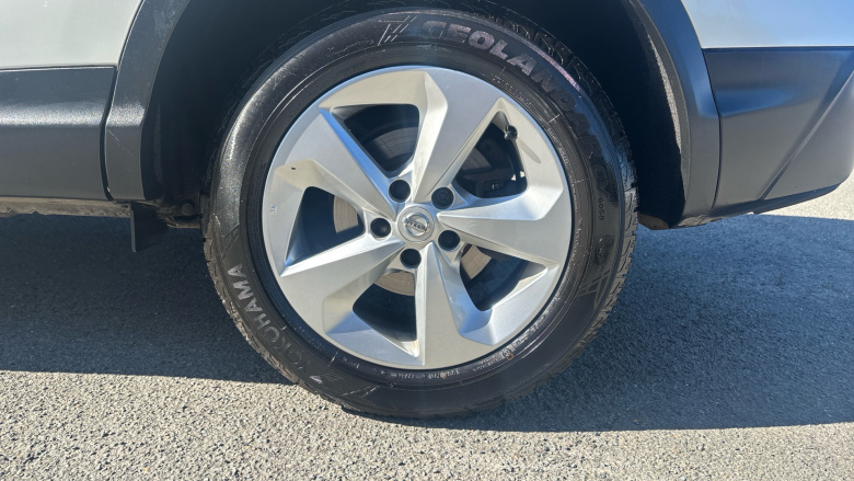 Nissan Qashqai 1.5 dCi 115 Acenta Premium 5dr Diesel Hatchback